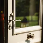 Сasa de vacaciones Manor House And Its Park In The Heart Of Calvados Saint-Martin-aux-Chartrains