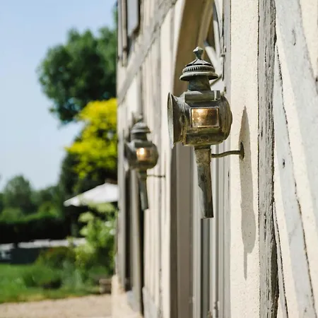 Manor House And Its Park In The Heart Of Calvados *