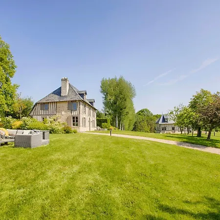 Manor House And Its Park In The Heart Of Calvados *