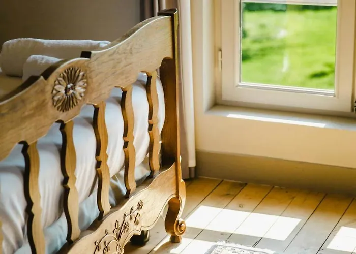 Holiday home Manor House And Its Park In The Heart Of Calvados Saint-Martin-aux-Chartrains