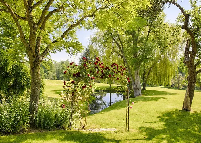 Manor House And Its Park In The Heart Of Calvados Holiday home *